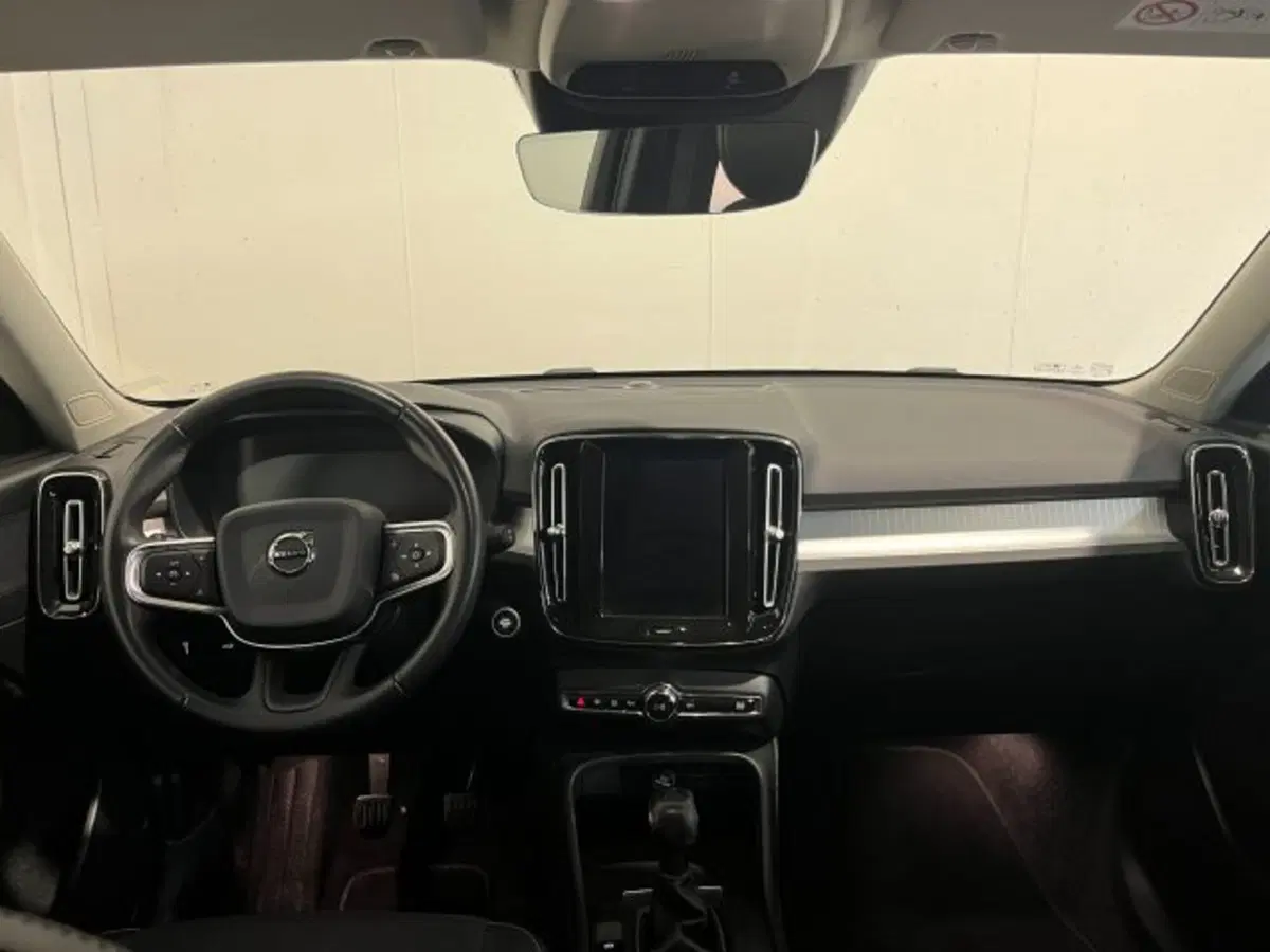 Volvo XC40 usata a Treviso (5)