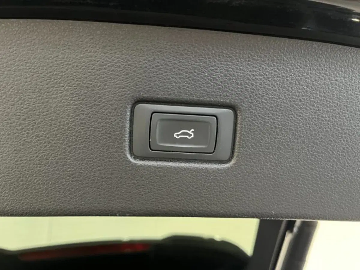 Audi Q5 Sportback usata a Treviso (12)