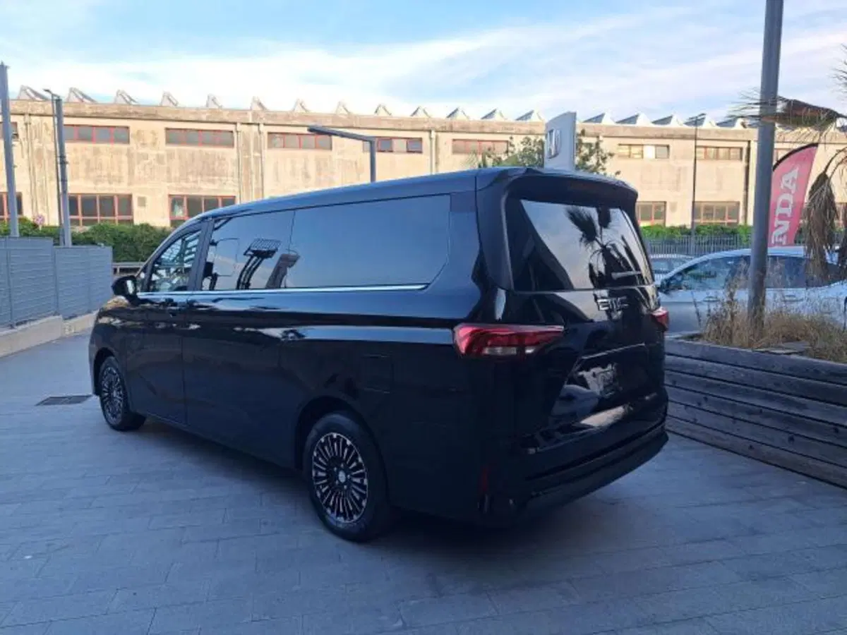 Emc Nove nuova a Savona (8)