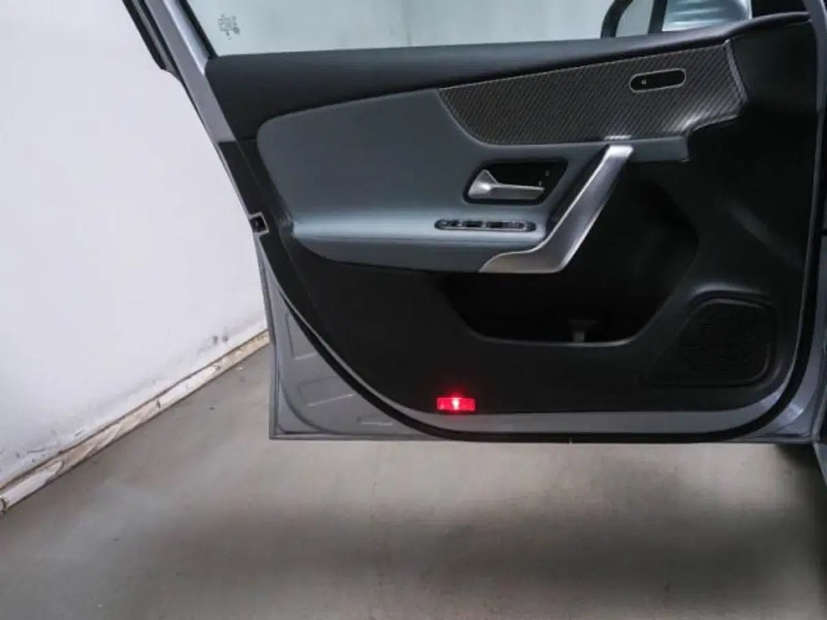 Mercedes-Benz Classe A usata a Milano (5)