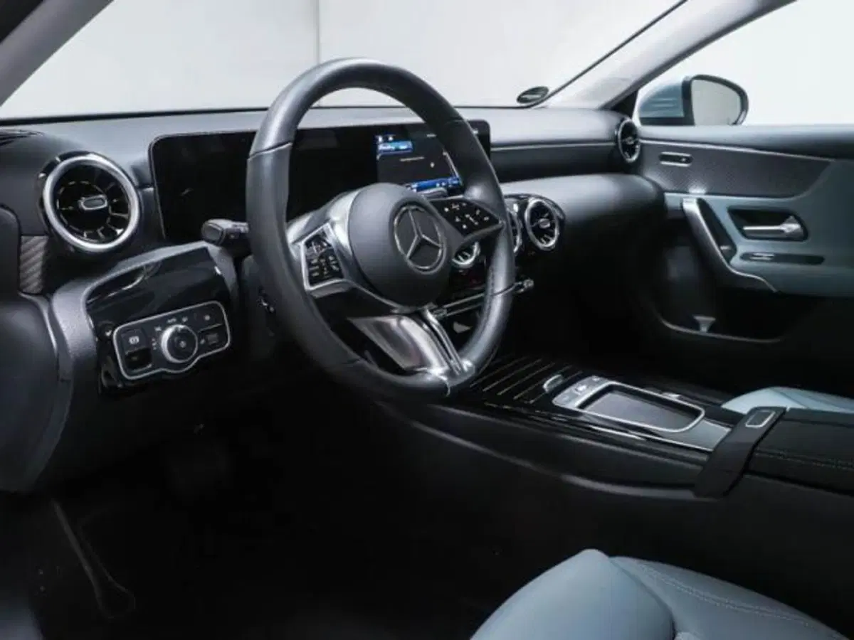 Mercedes-Benz Classe A usata a Milano (6)
