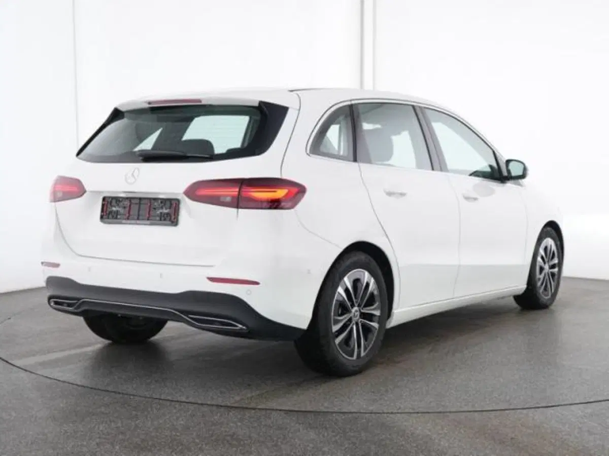 Mercedes-Benz Classe B usata a Milano (2)