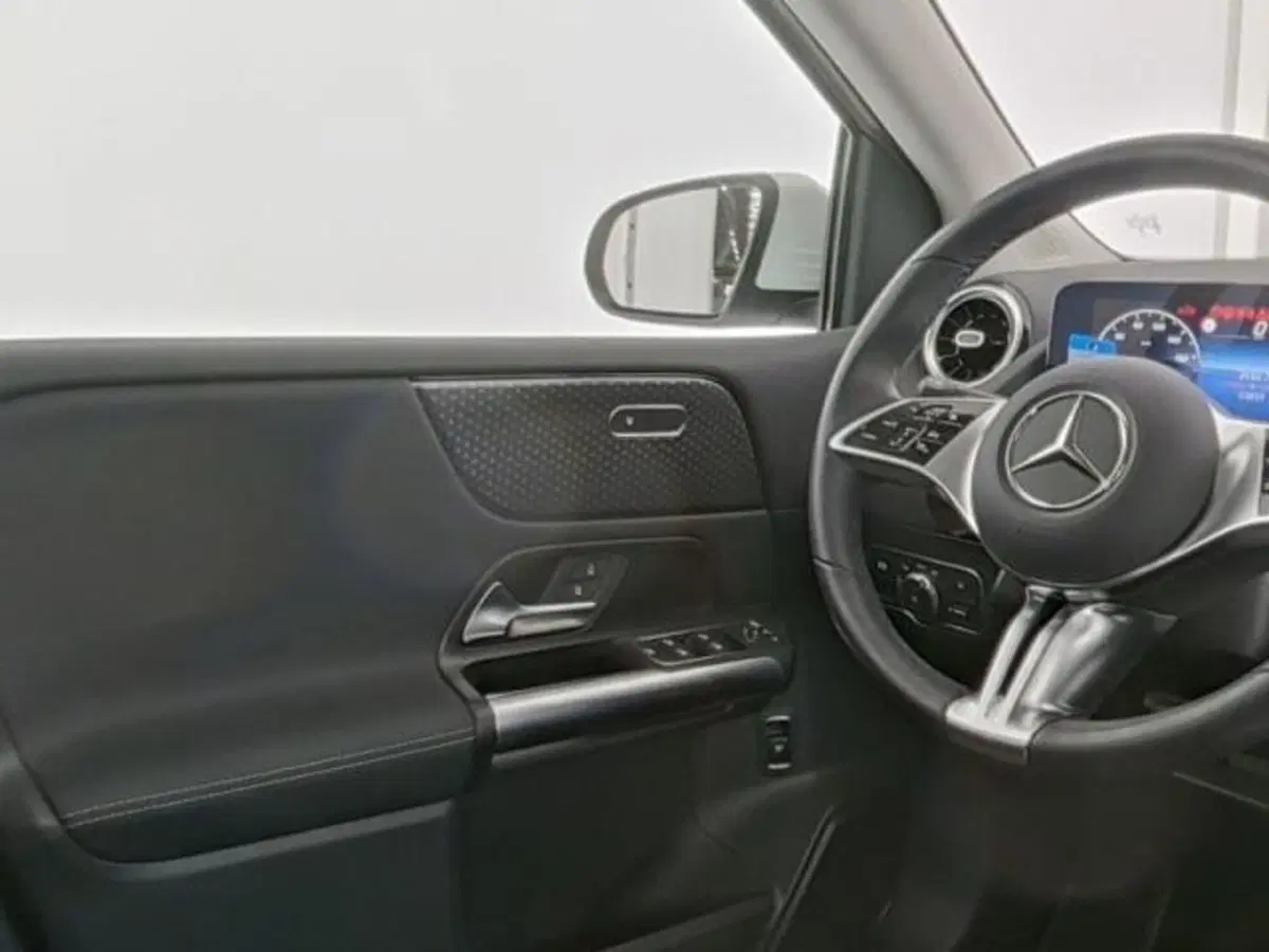 Mercedes-Benz Classe B usata a Milano (6)