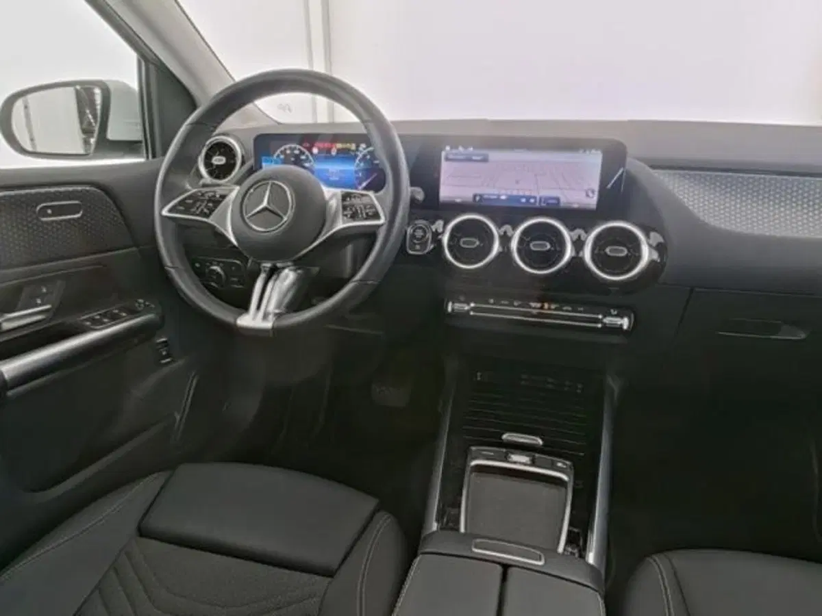 Mercedes-Benz Classe B usata a Milano (9)