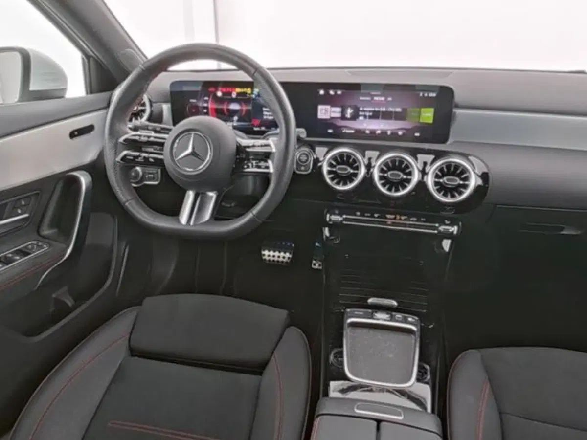 Mercedes-Benz Classe A usata a Milano (6)