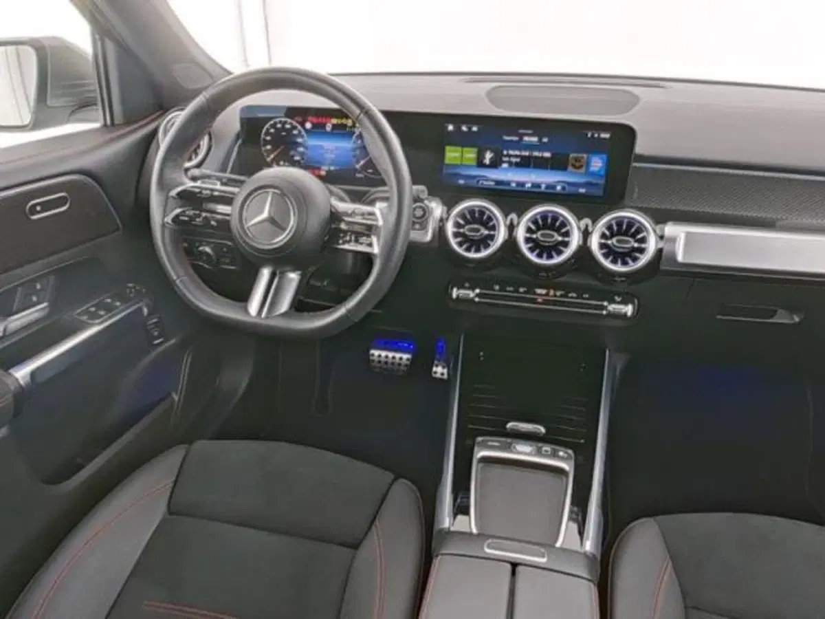 Mercedes-Benz GLB usata a Milano (6)