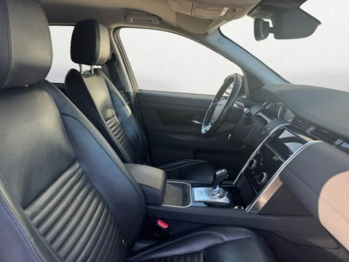 Land Rover Discovery Sport usata a Treviso (12)