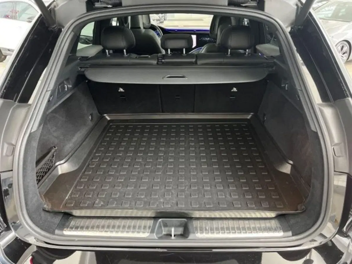 Mercedes-Benz EQE SUV usata a Verona (13)