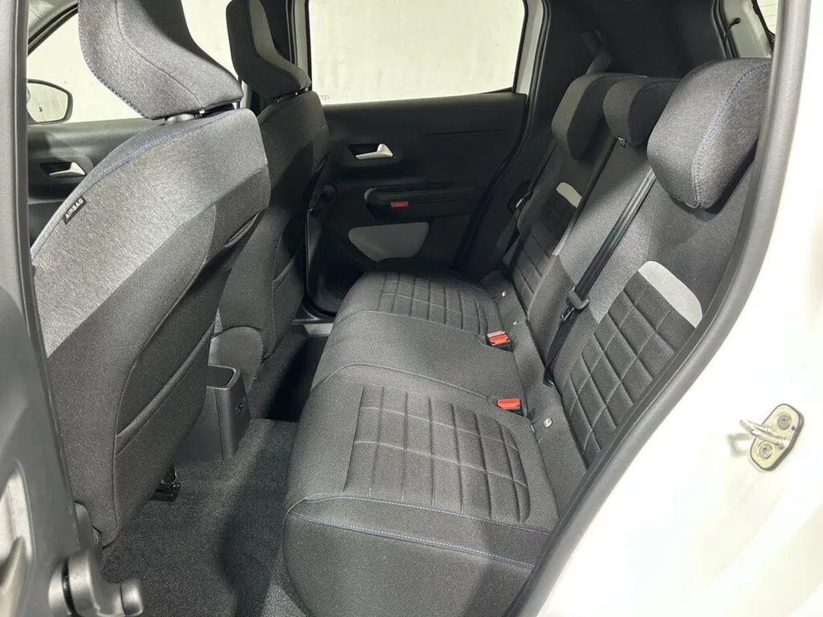 Citroen C3 Aircross nuova a Sondrio (10)