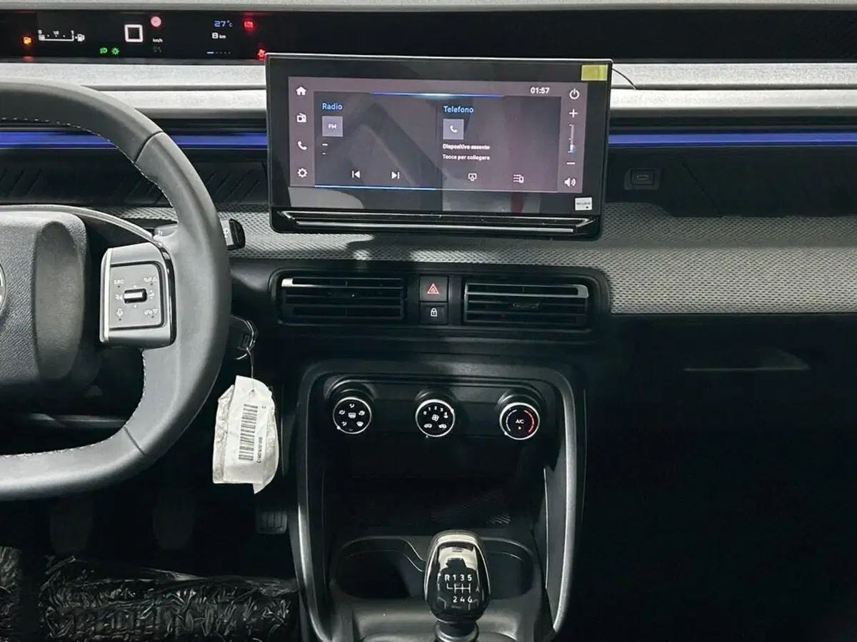 Citroen C3 Aircross nuova a Sondrio (12)