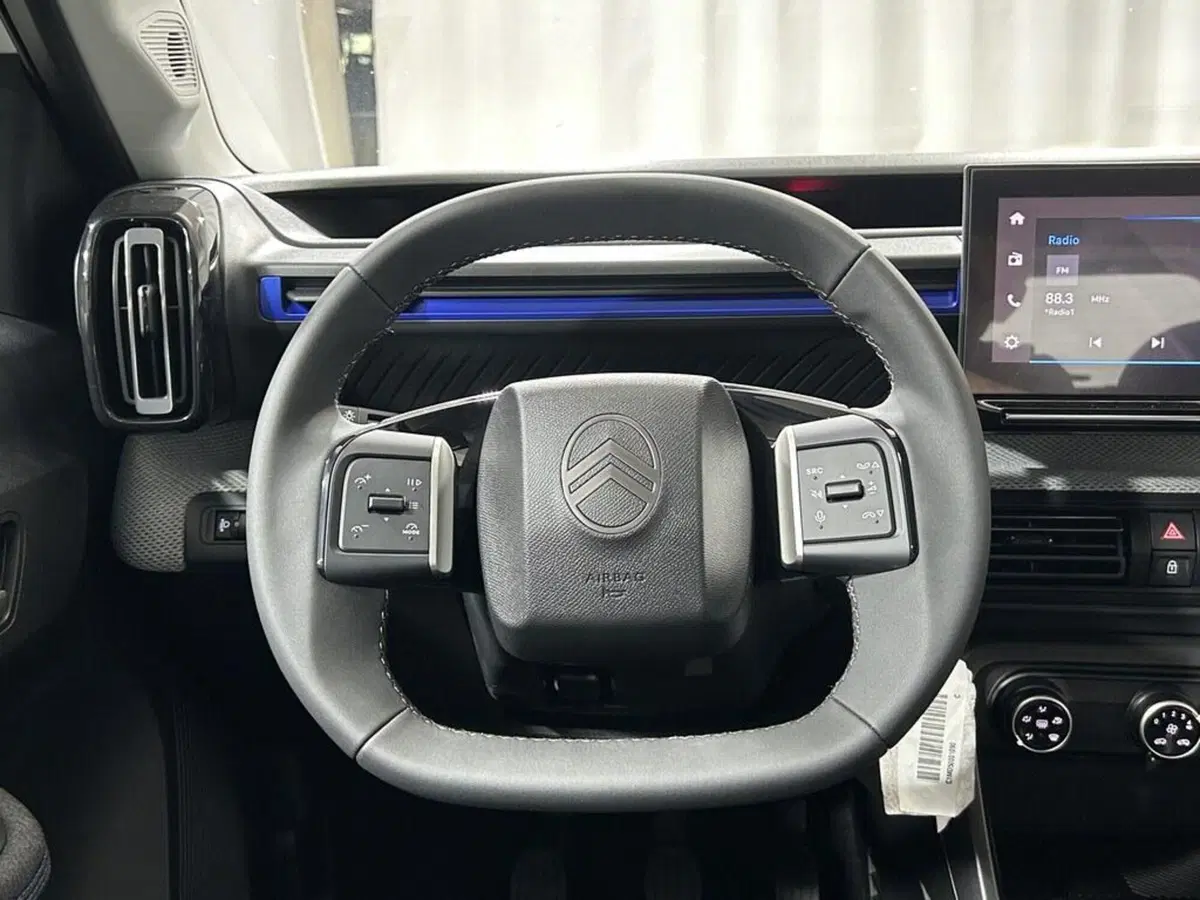 Citroen C3 Aircross nuova a Sondrio (14)