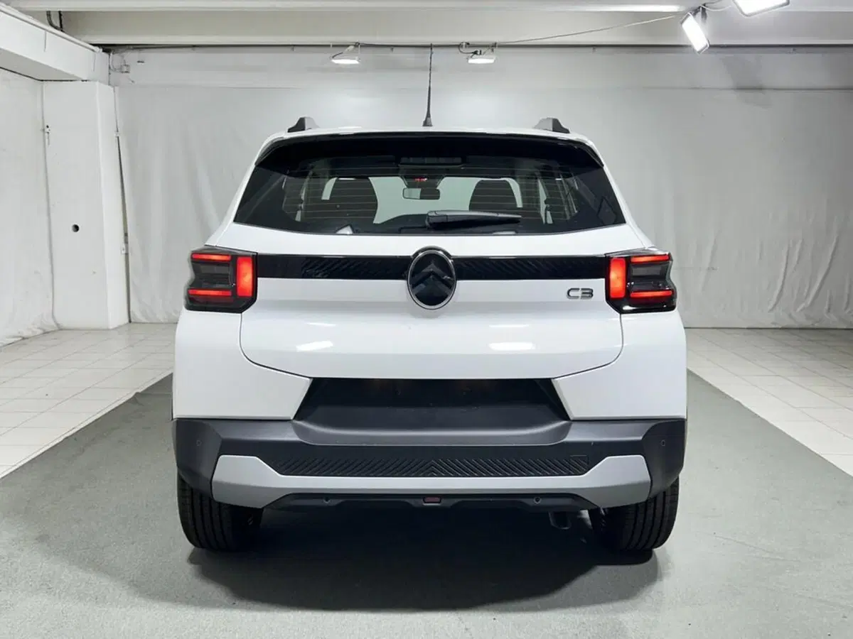 Citroen C3 Aircross nuova a Sondrio (4)
