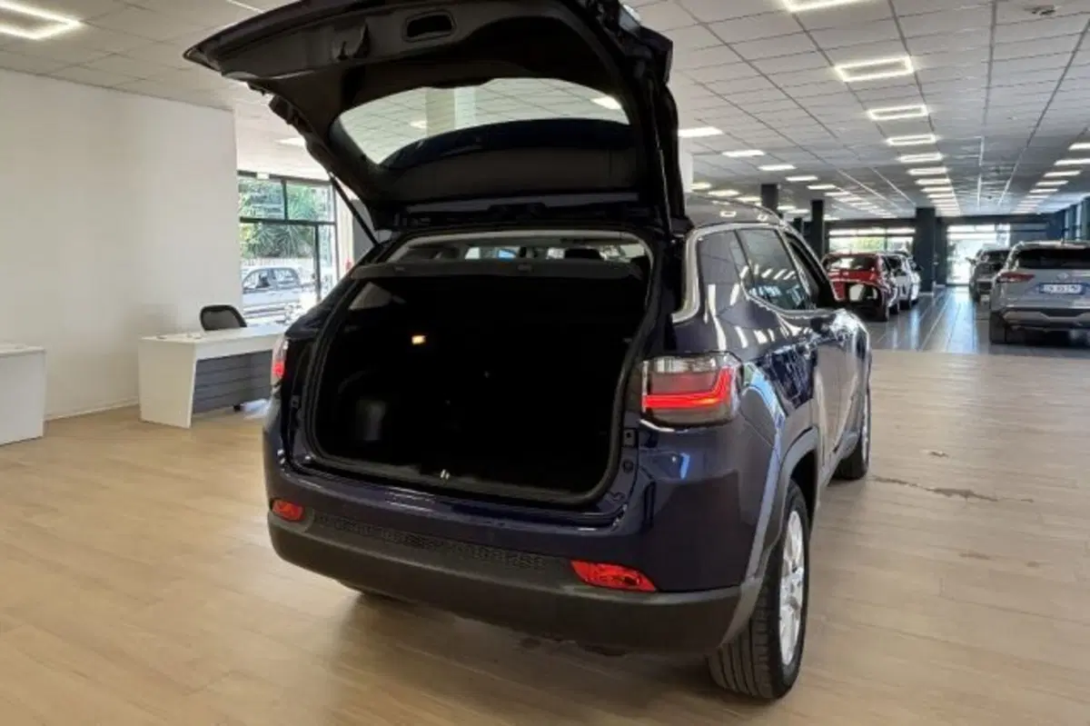 Jeep Compass usata a Latina (7)