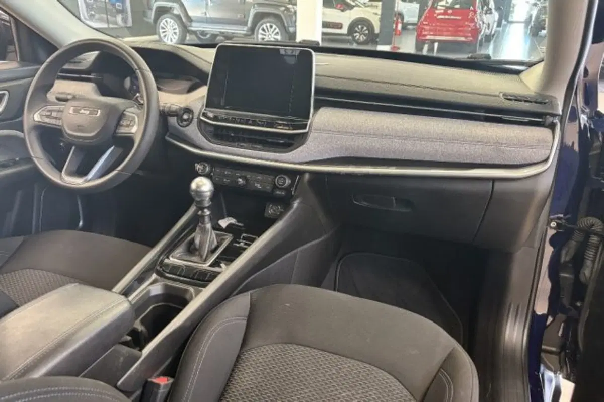 Jeep Compass usata a Latina (9)