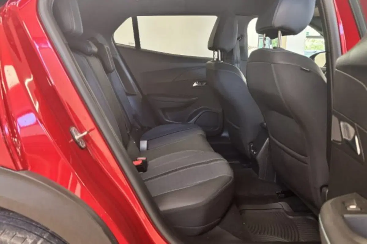 Peugeot 2008 usata a Latina (10)