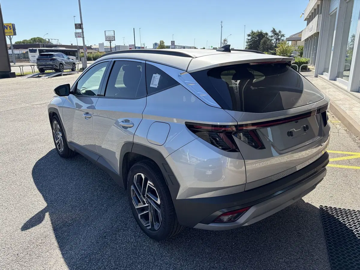 Hyundai Tucson nuova a Vercelli (3)