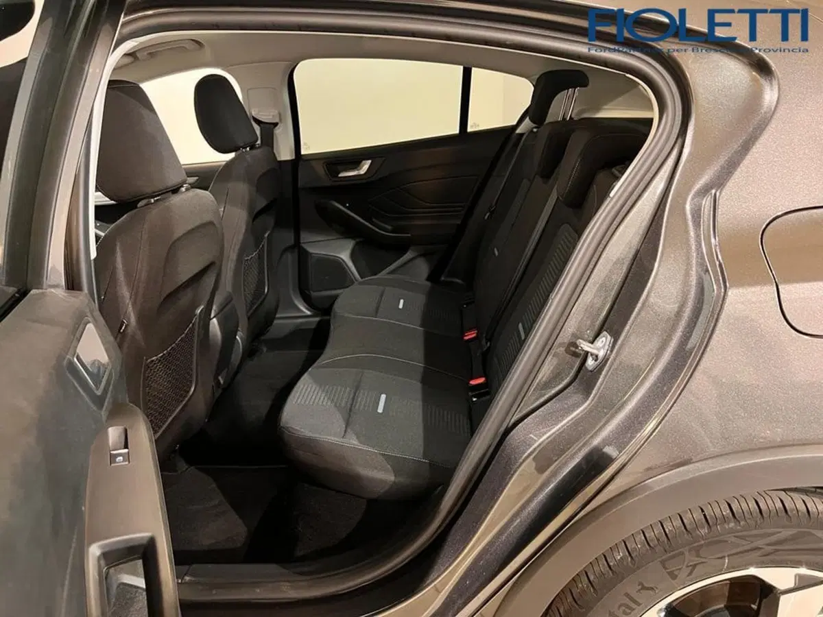 Ford Focus Station Wagon usata a Brescia (9)
