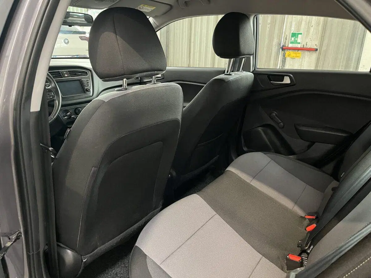 Hyundai i20 usata a Alessandria (14)