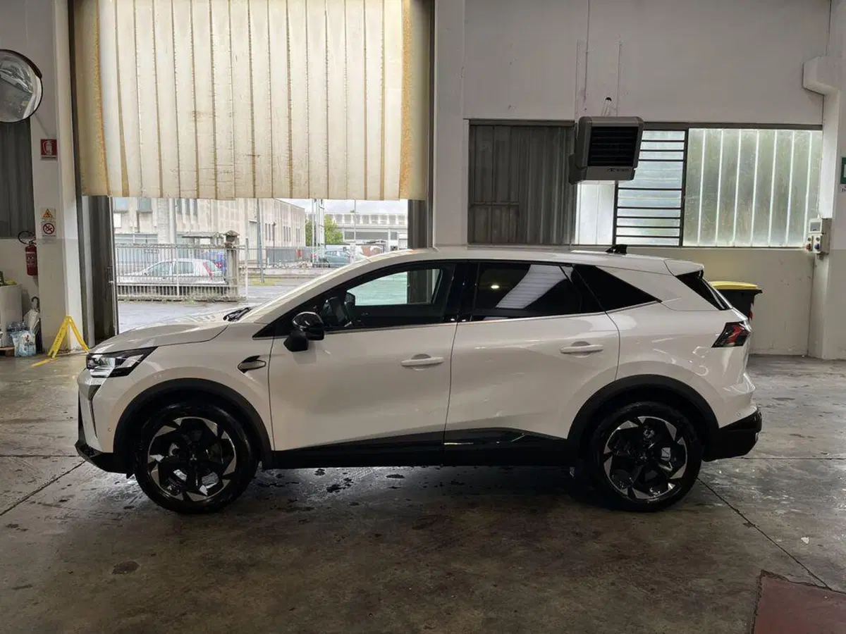 Mitsubishi Grandis nuova a Alessandria (4)