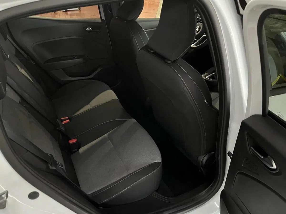 Mitsubishi Colt nuova a Alessandria (13)