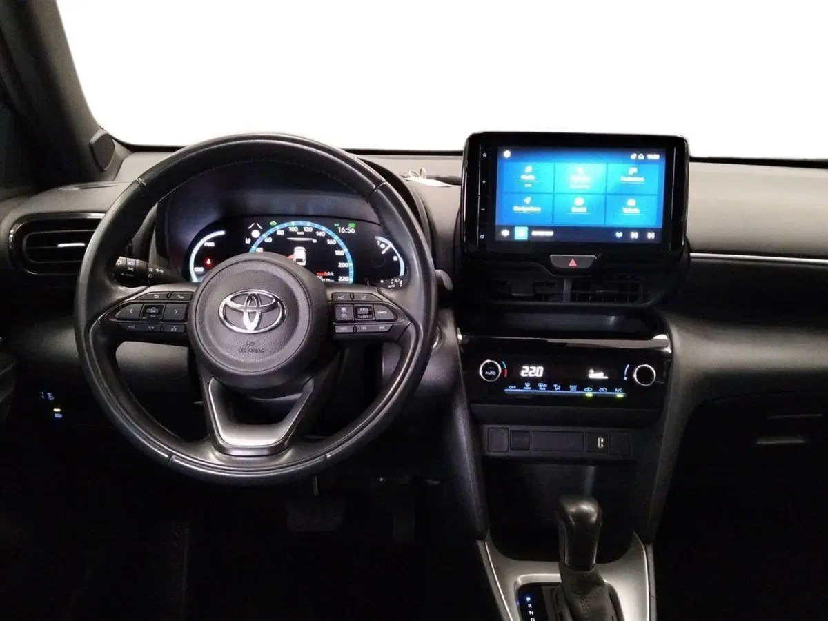Toyota Yaris Cross usata a Roma (7)