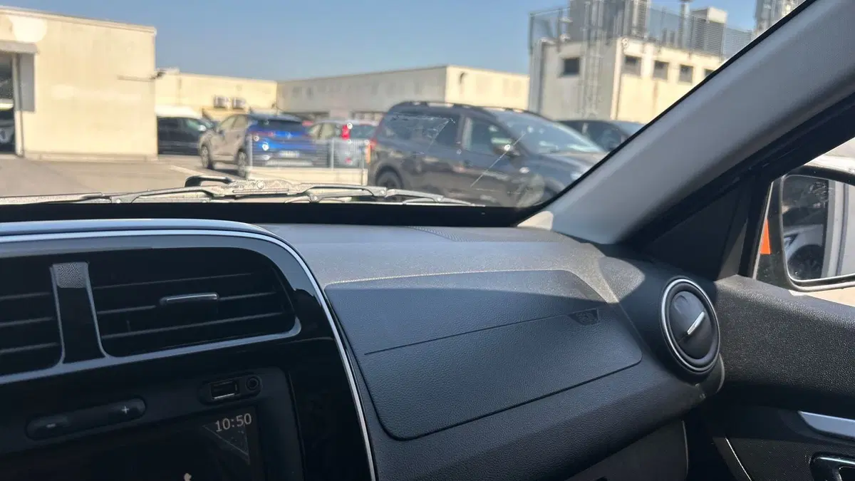 Dacia Spring usata a Parma (9)