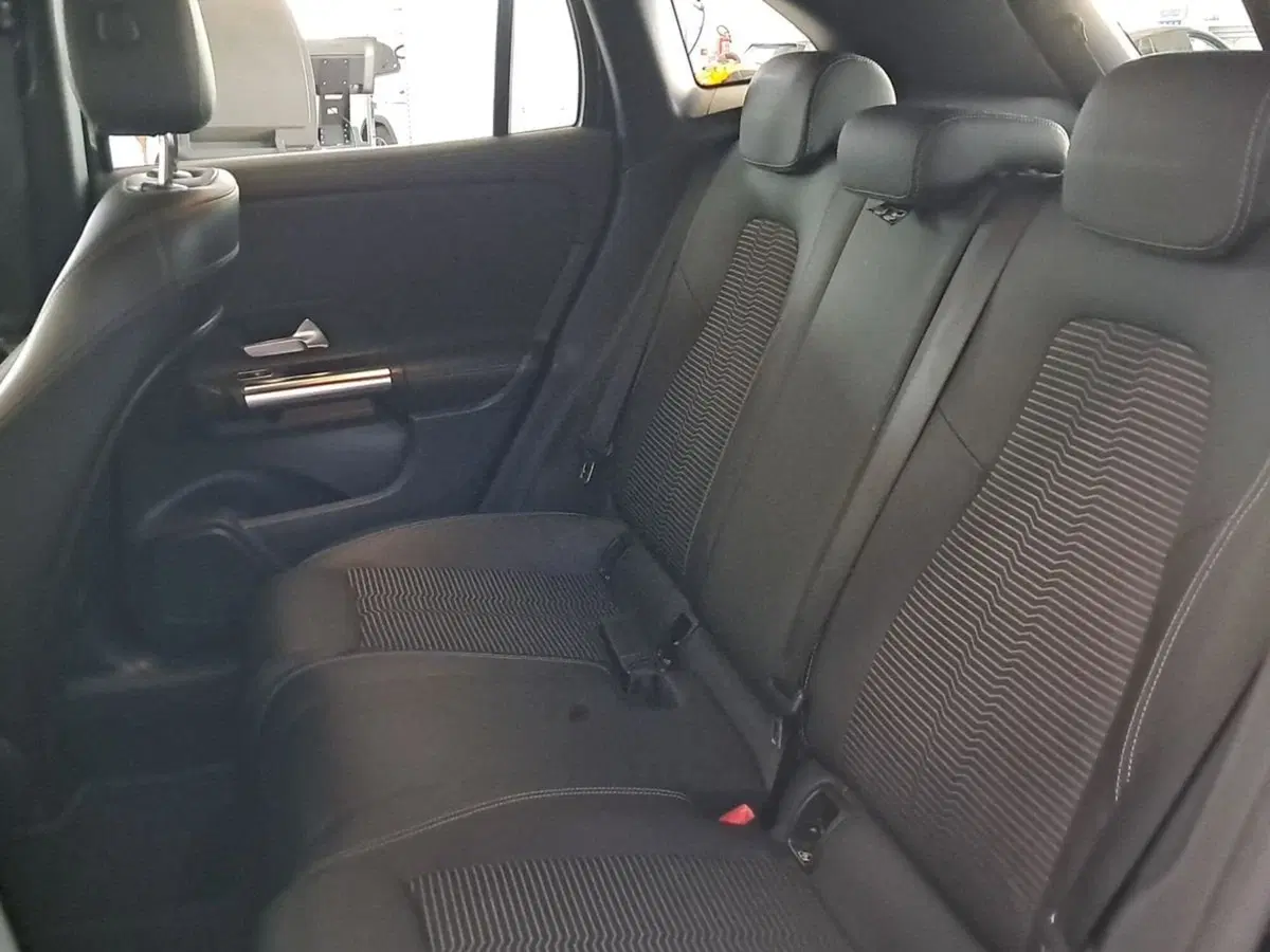 Mercedes-Benz GLA SUV usata a Rimini (13)
