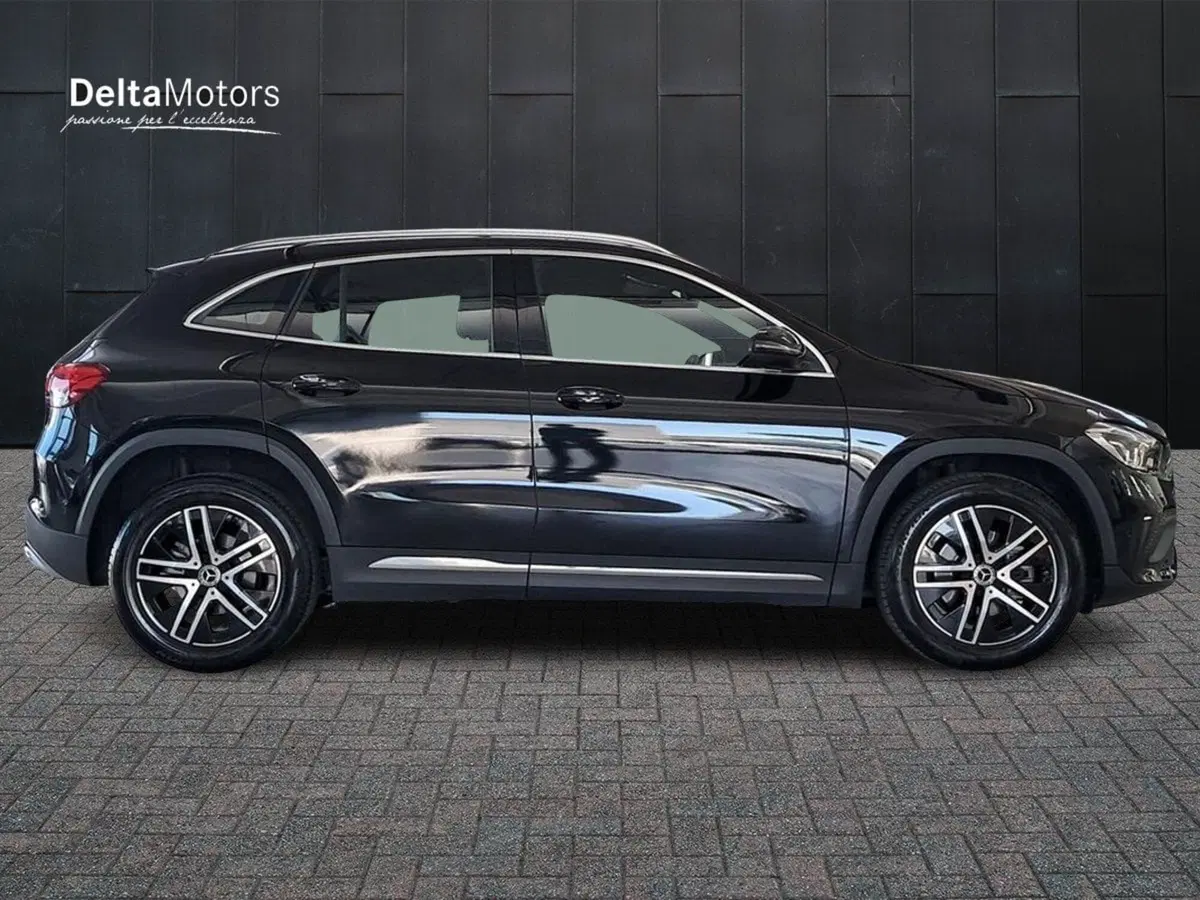 Mercedes-Benz GLA SUV usata a Rimini (5)