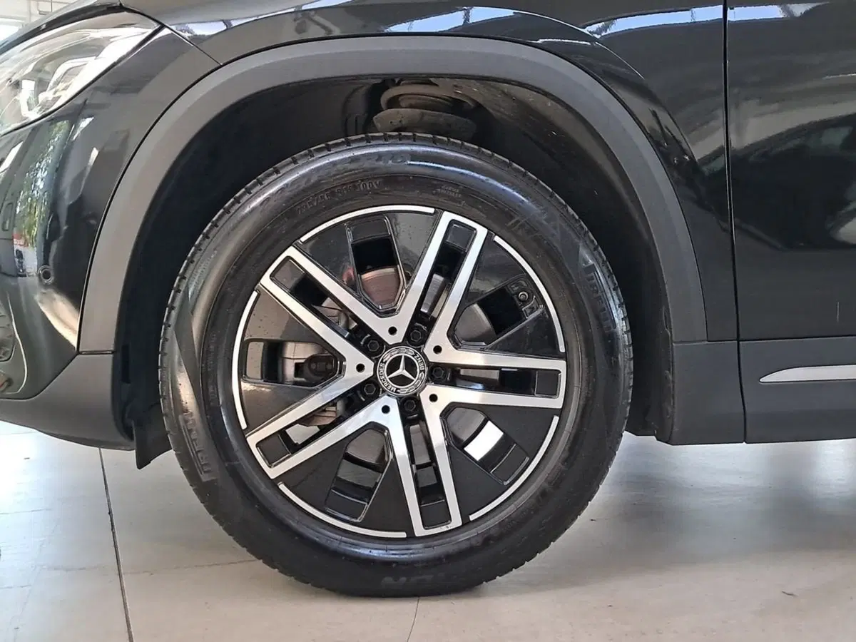 Mercedes-Benz GLA SUV usata a Rimini (8)