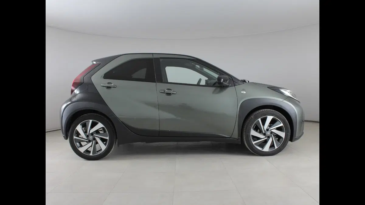 Toyota Aygo X usata a Palermo (13)