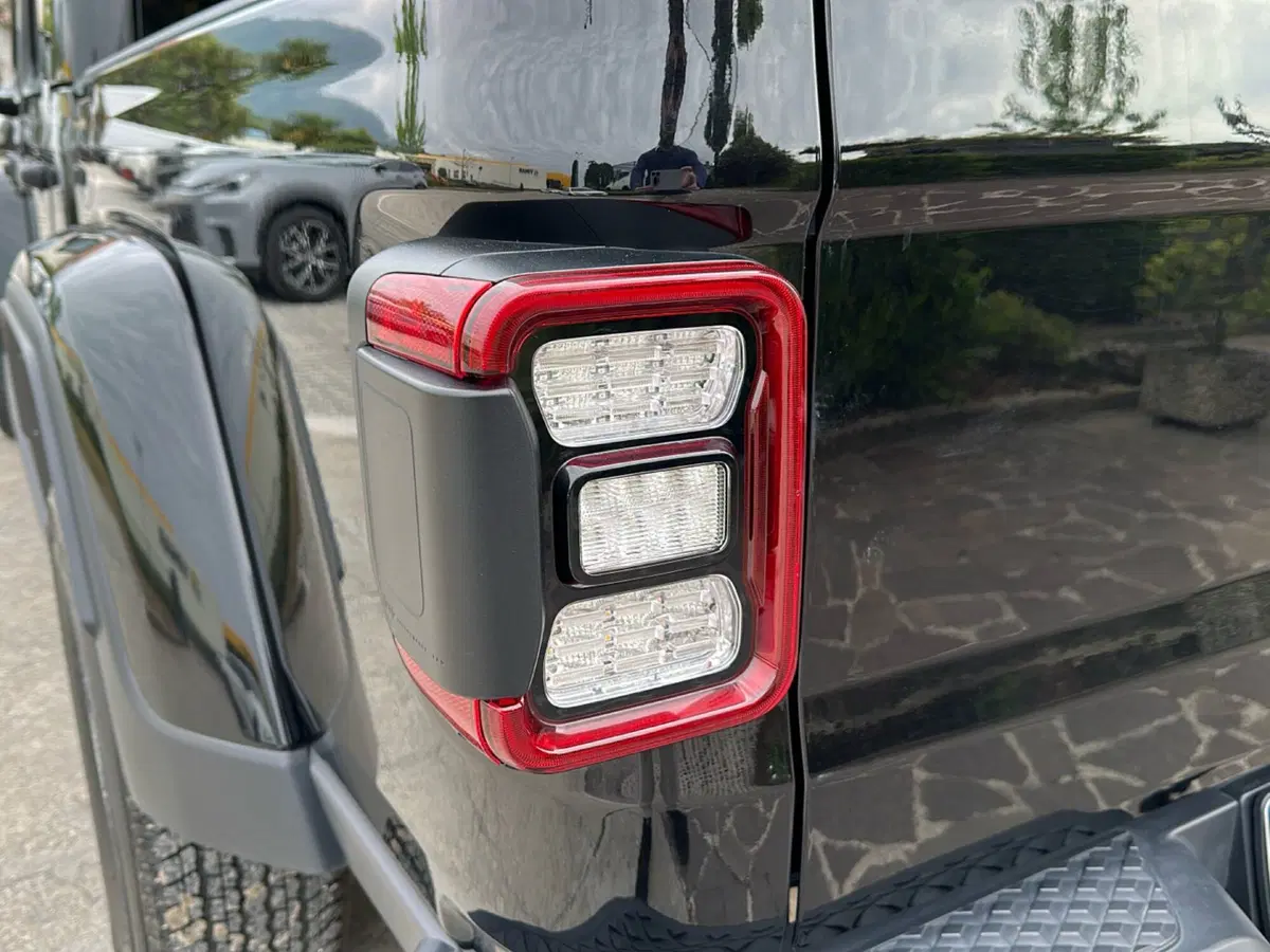Jeep Gladiator usata a Vicenza (10)