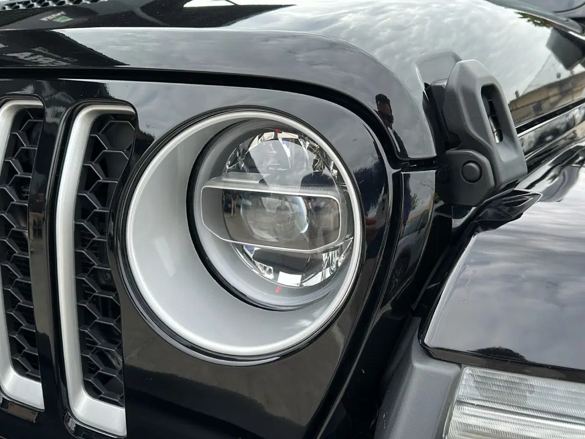 Jeep Gladiator usata a Vicenza (9)