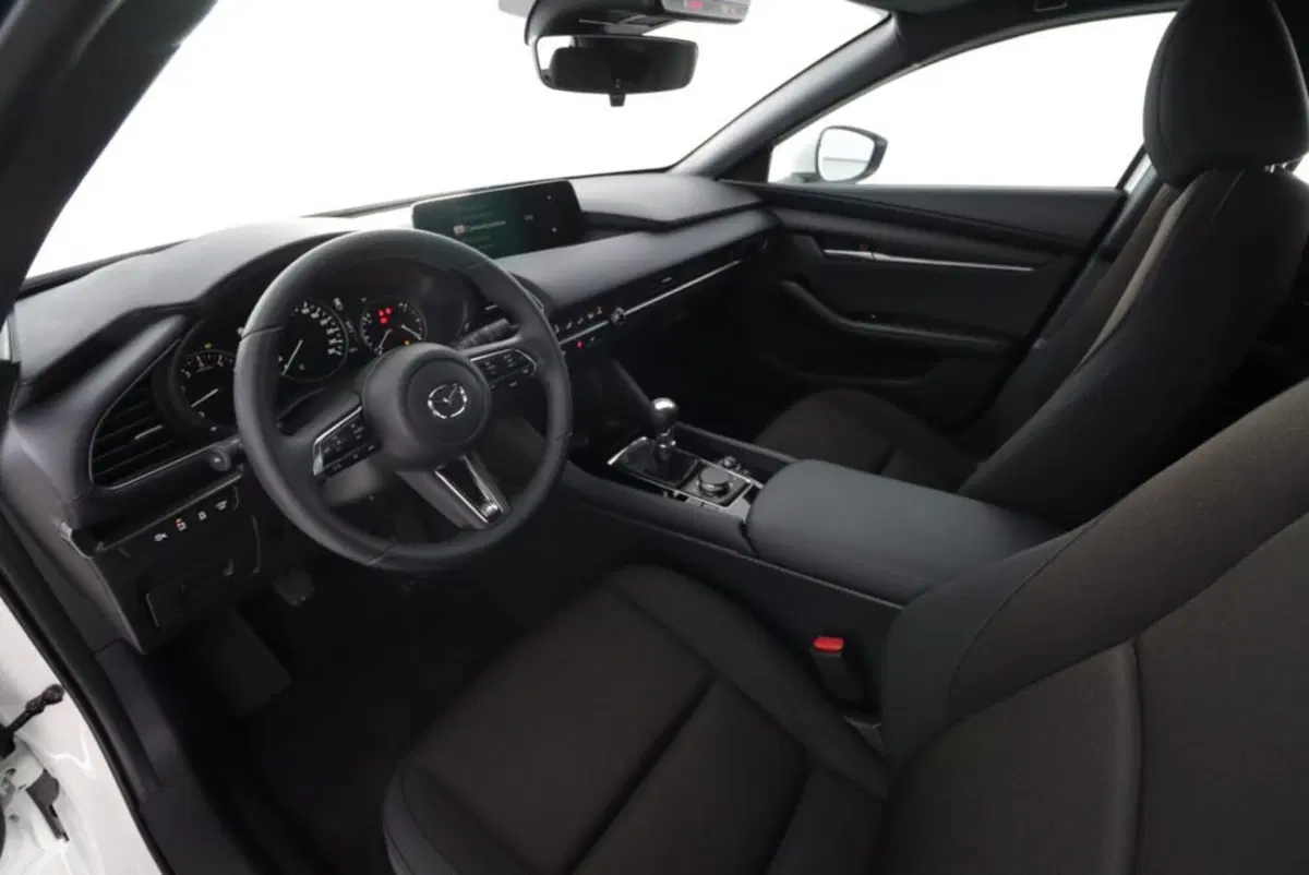 Mazda Mazda3 nuova a Bologna (7)