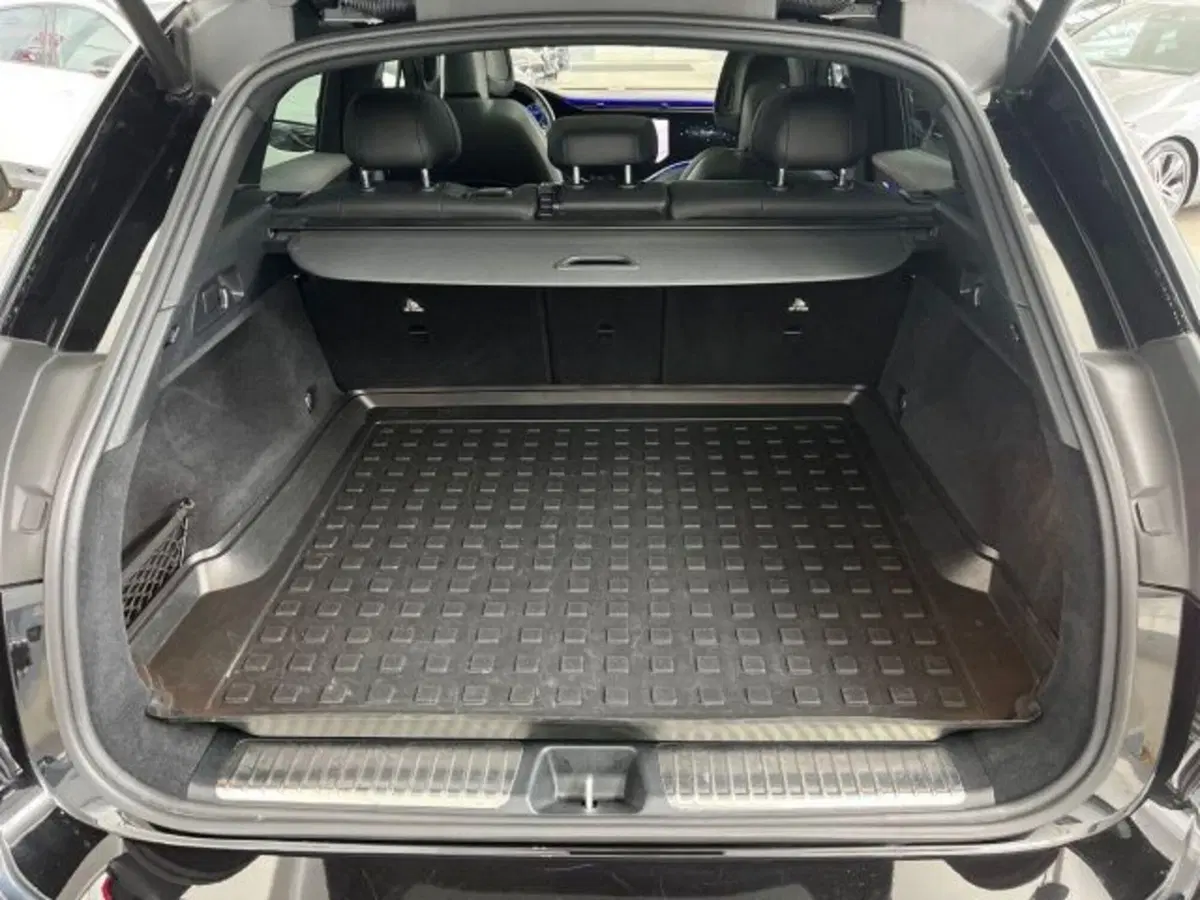 Mercedes-Benz EQE SUV usata a Verona (13)