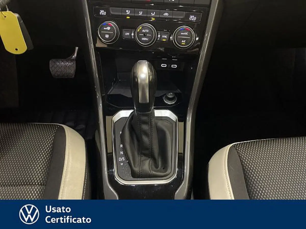 Volkswagen T-Roc usata a Vicenza (11)