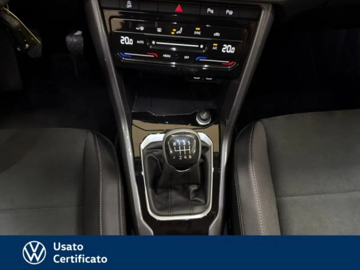 Volkswagen T-Roc usata a Vicenza (11)