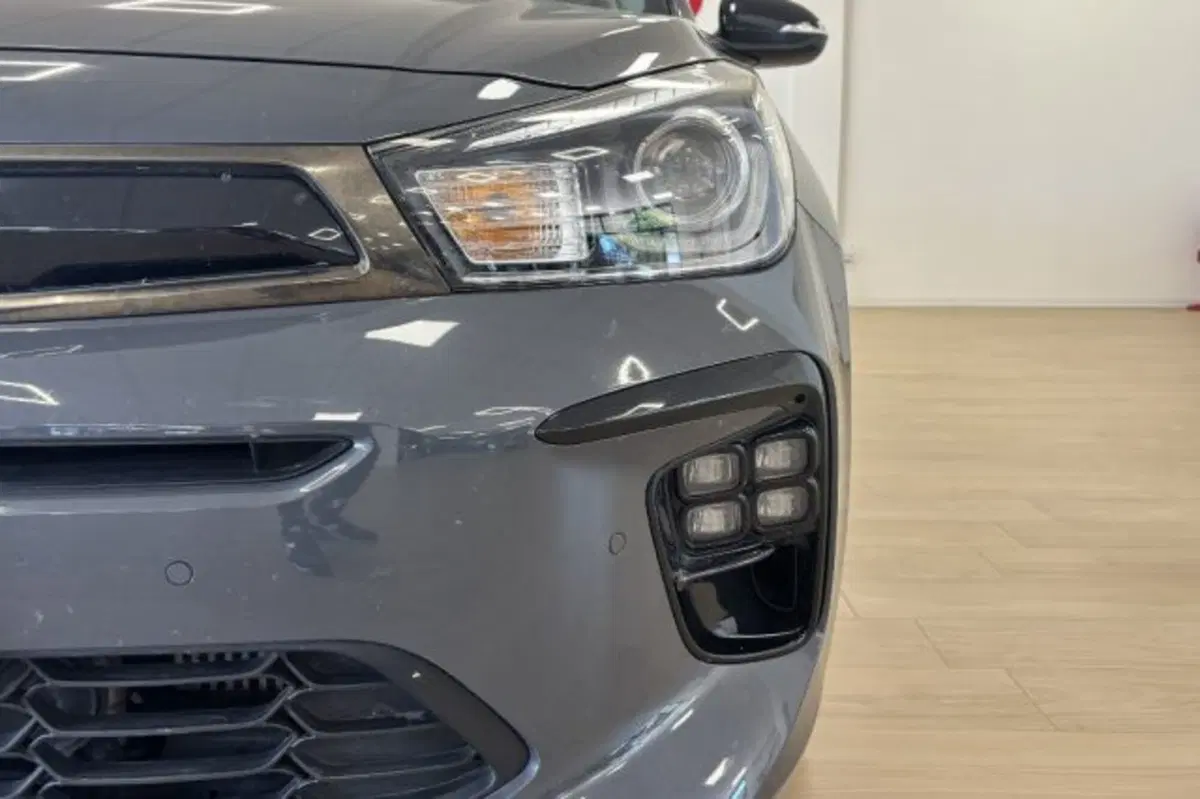 Kia Rio usata a Latina (11)