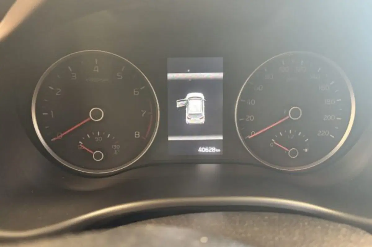 Kia Rio usata a Latina (13)