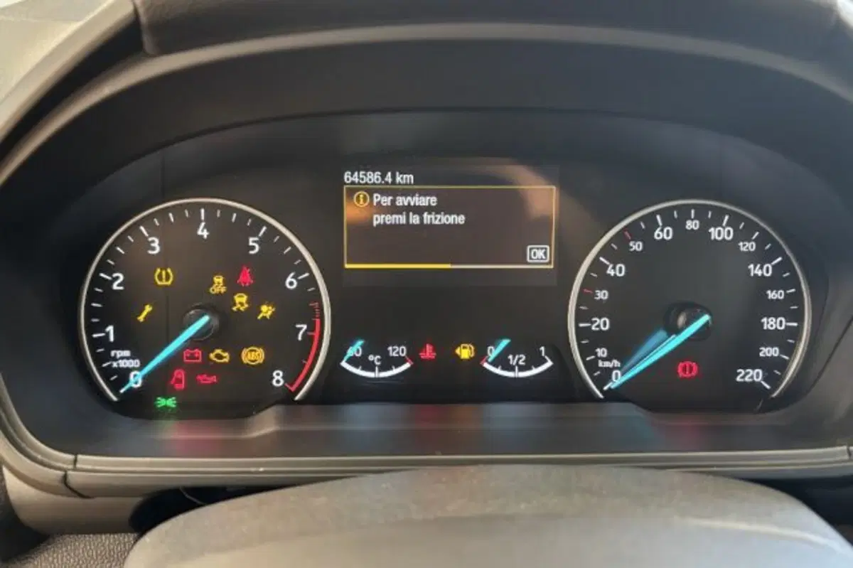Ford EcoSport usata a Latina (13)