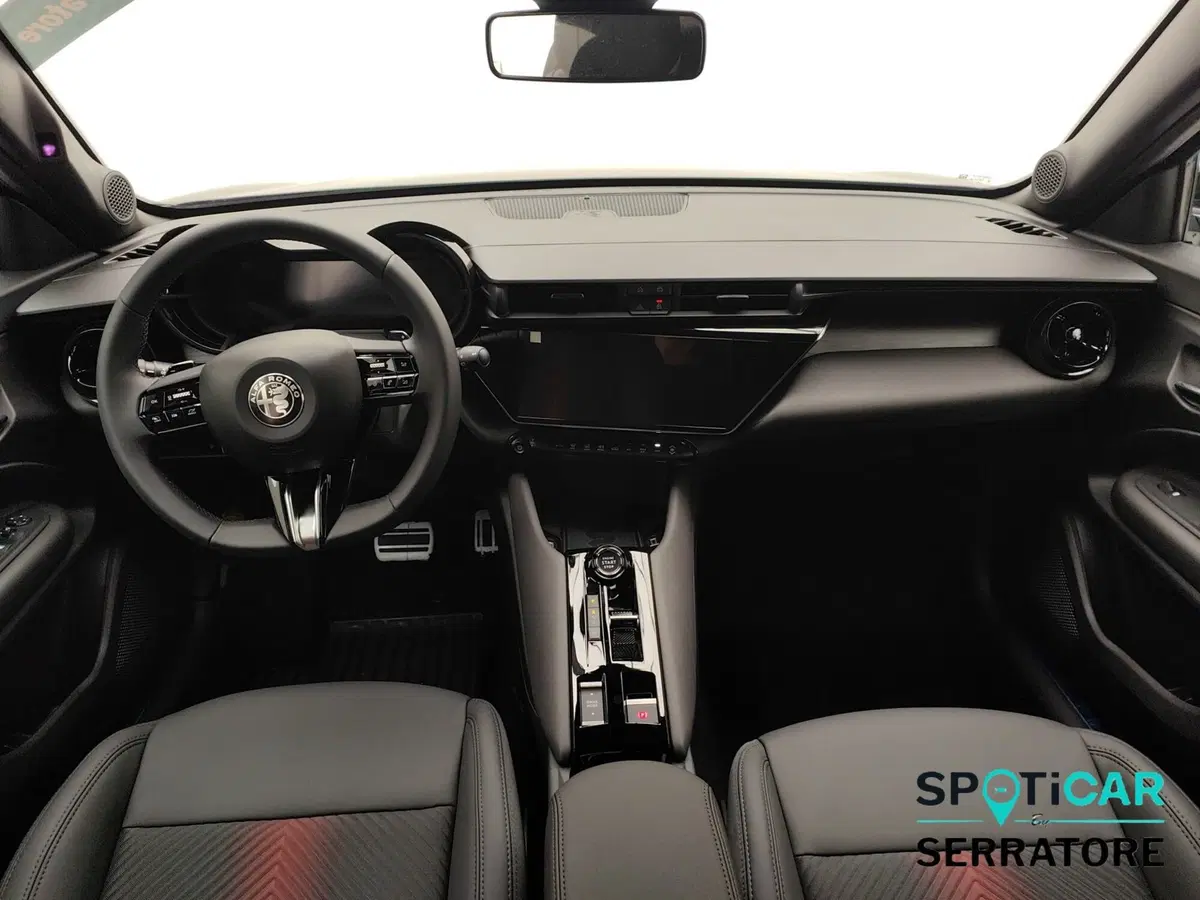Alfa Romeo Junior nuova a Como (7)