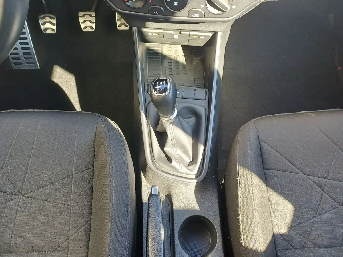 Hyundai Bayon usata a Alessandria (14)