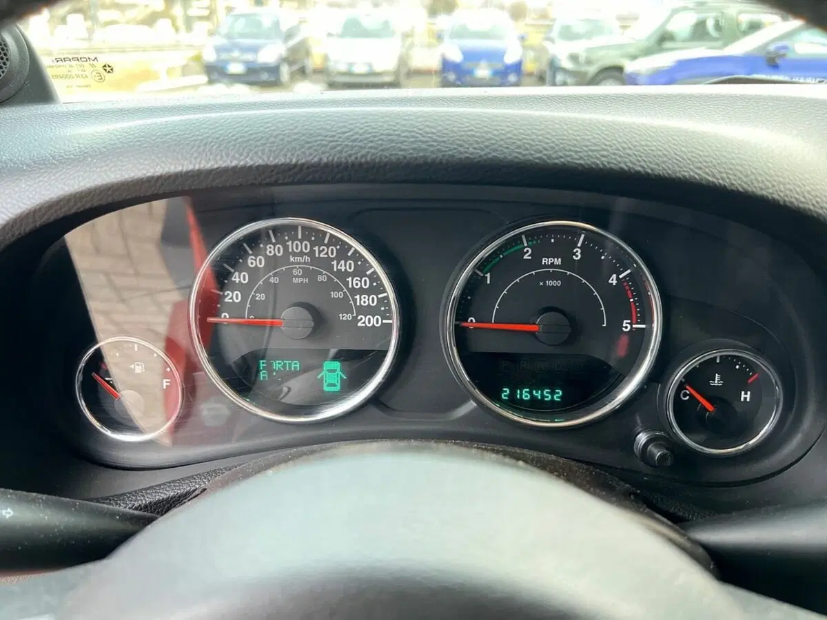 Jeep Wrangler usata a Sondrio (9)