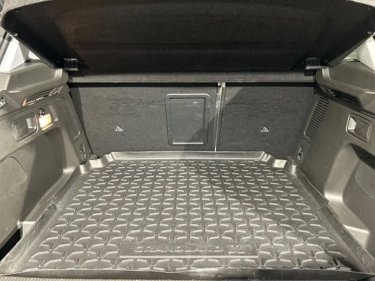Opel Grandland usata a Lecco (12)
