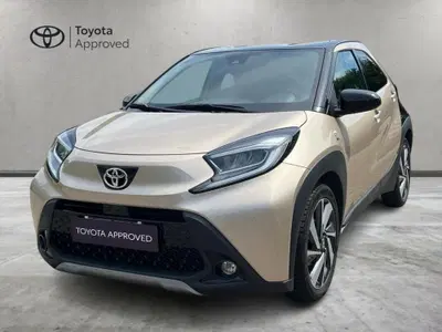 Toyota Aygo X 1.0 Lounge Air 72cv s-cvt del 2022 usata a Osnago