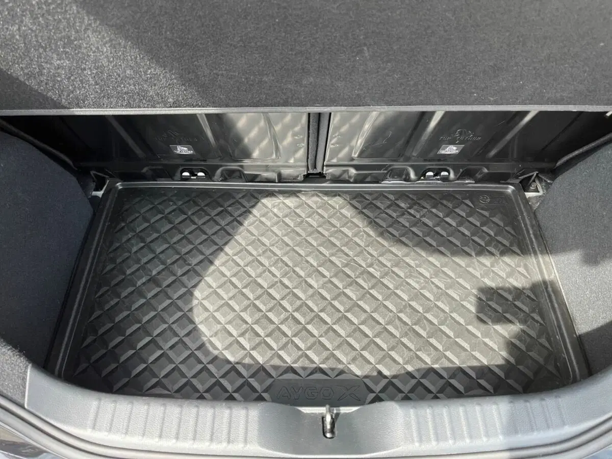 Toyota Aygo X usata a Lecco (6)