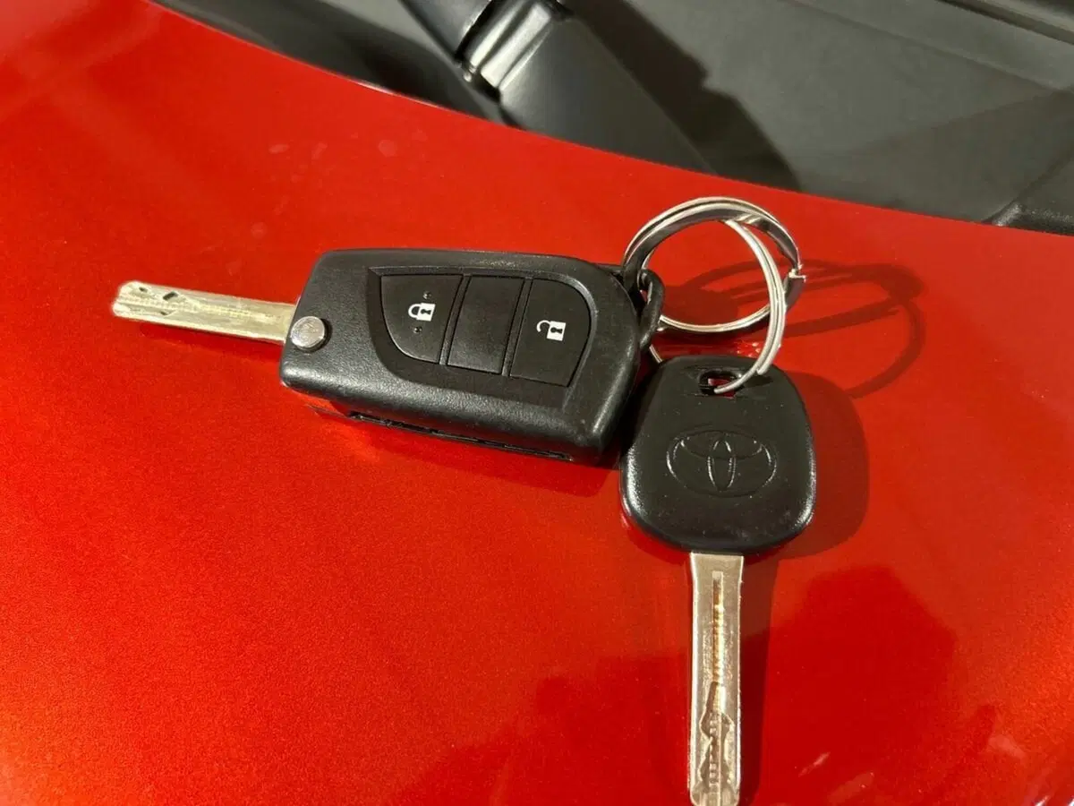 Toyota Aygo X usata a Lecco (16)