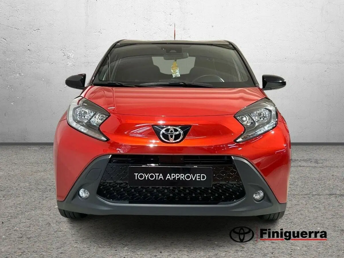 Toyota Aygo X usata a Lecco (3)