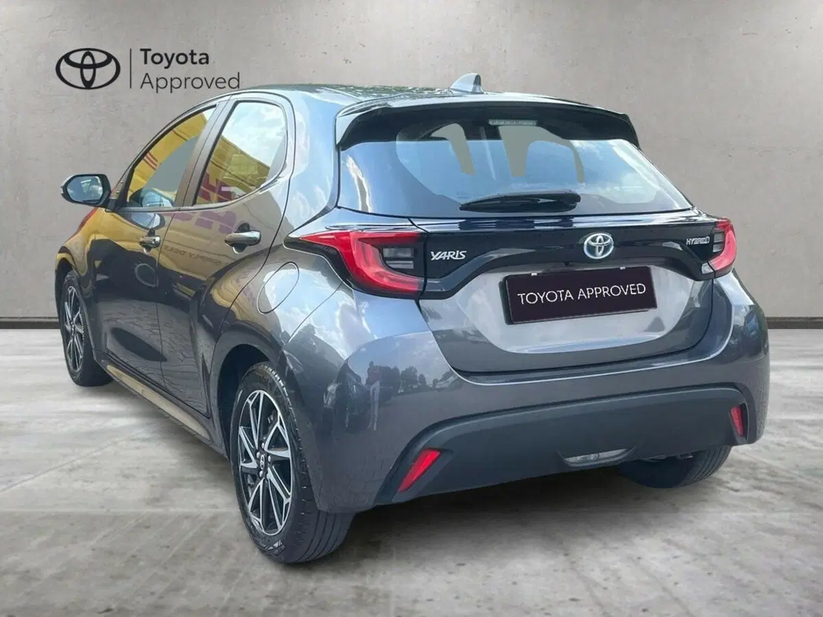 Toyota Yaris usata a Lecco (4)