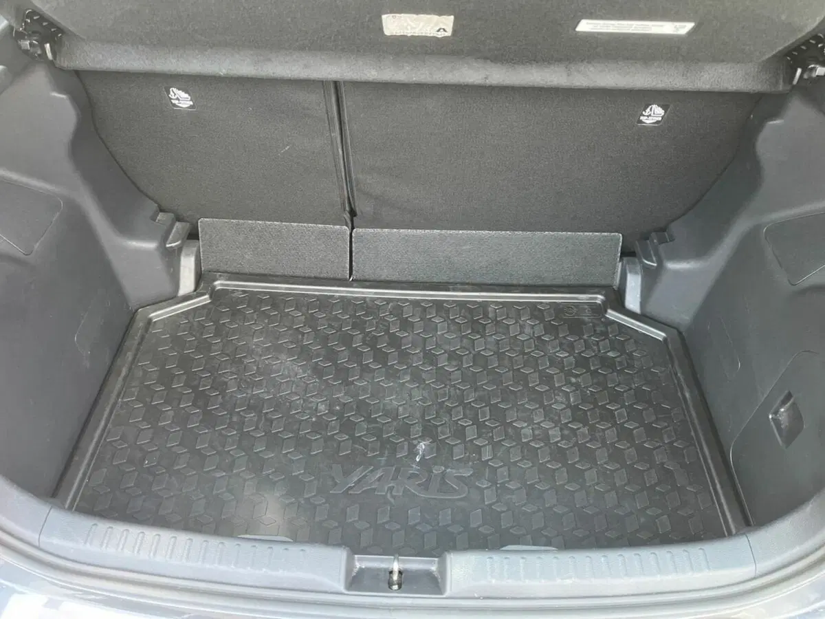 Toyota Yaris usata a Lecco (5)