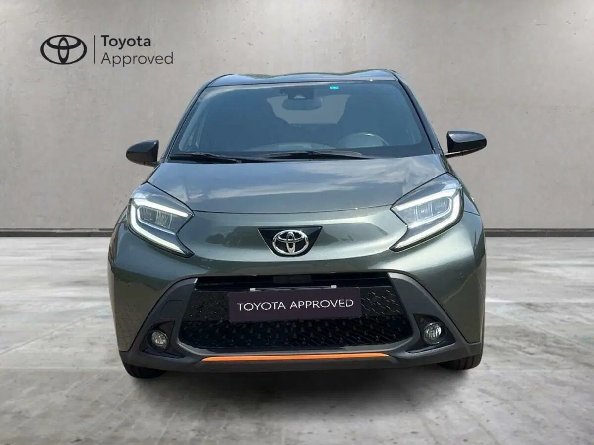 Toyota Aygo X usata a Lecco (13)
